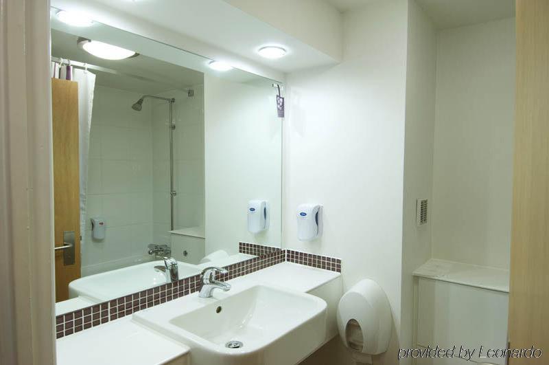 Premier Inn Stratford Upon Avon Waterways Zewnętrze zdjęcie